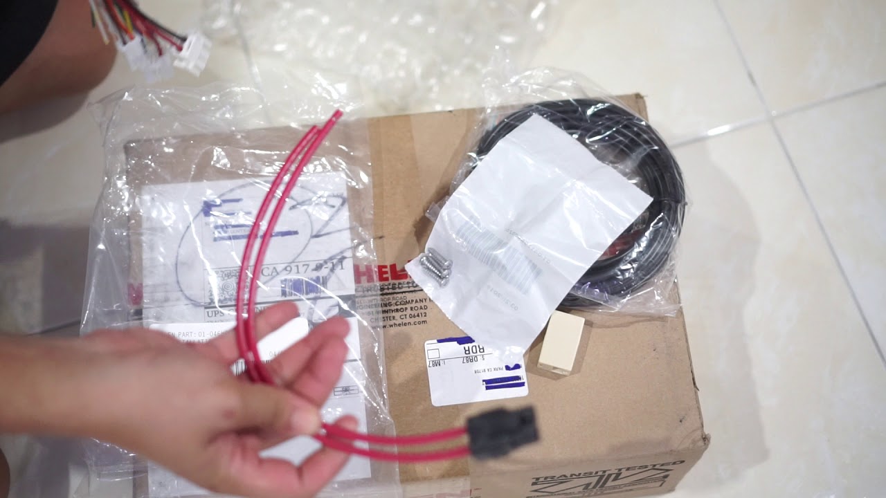 Unpack Whelen HHS3200