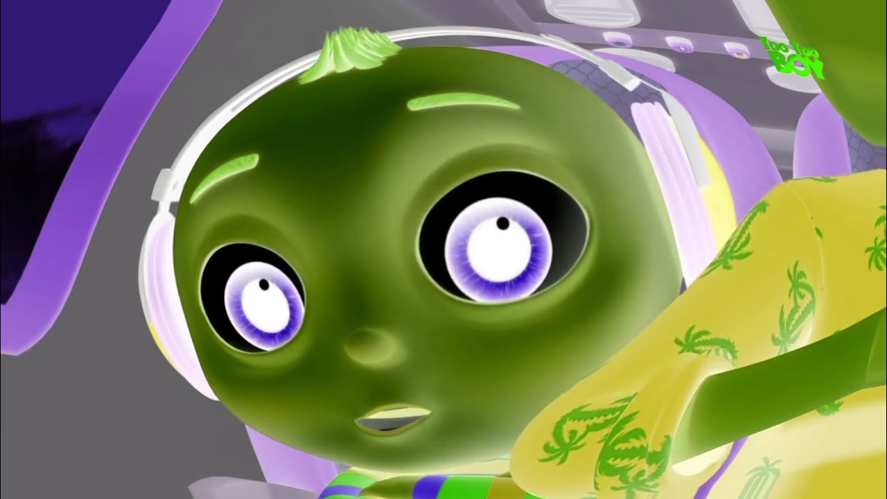 BABY GET INSIDE THE AIRPLANE