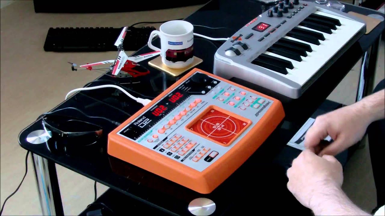 Roland D2 DRUM & BASS - Synthetic Clouds By SYNTHEMATIX