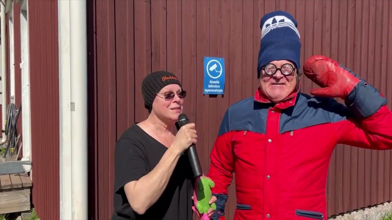 Juha Laitila, näyttelijä, imitaattori, laulaja ja tavallisen suomalaisen miehen Simon sukunimi