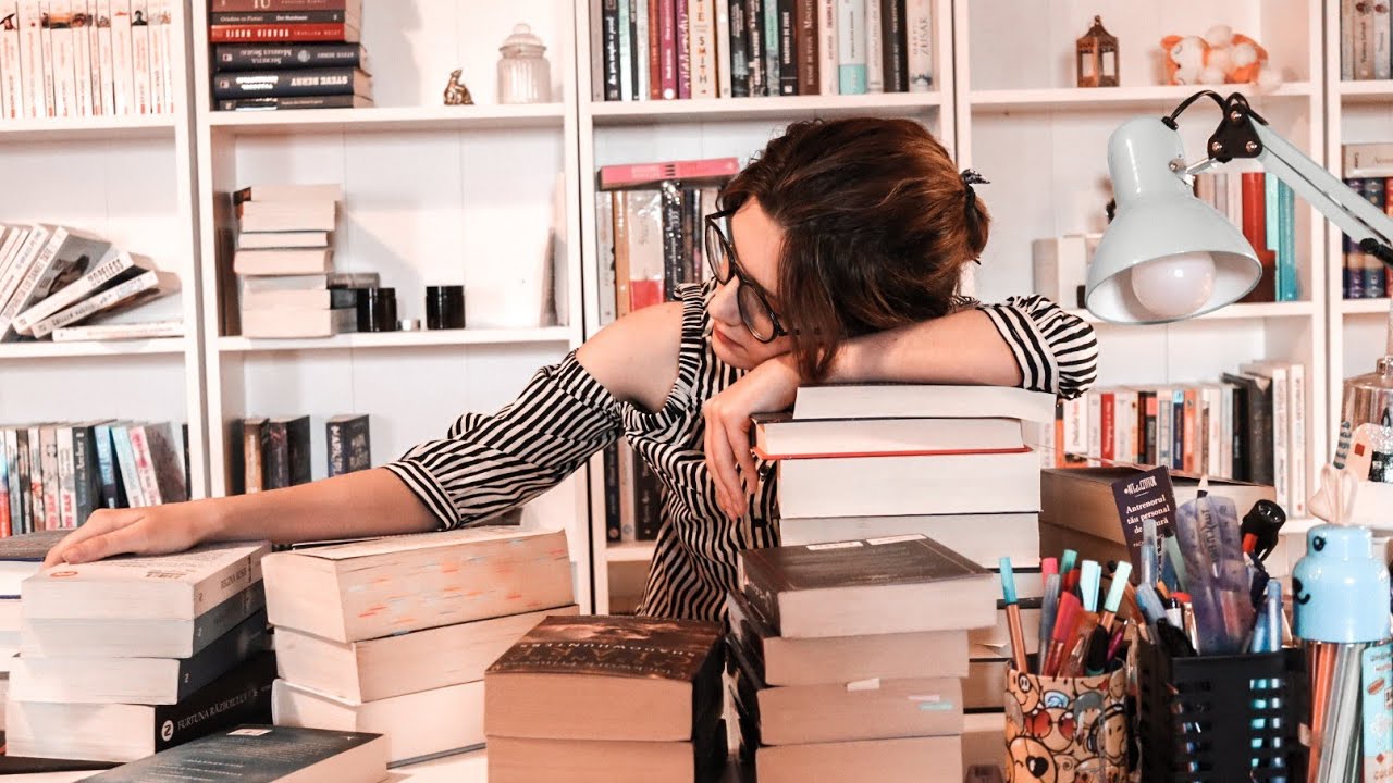 Ce cărți fantasy se află în biblioteca mea?