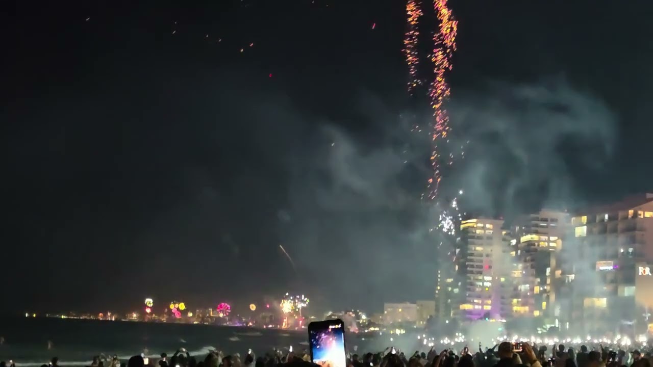 New Year's 2026 fireworks along Cancun's Hotel Zone