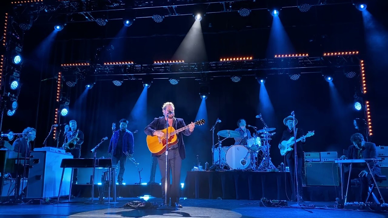 Nathaniel Rateliff and the Night Sweats perform 