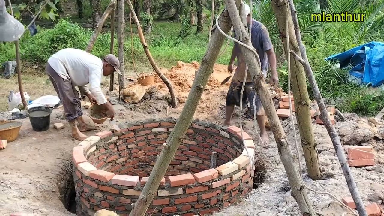 Menggali Sumur dengan metode Pasang Bata dan kemudian di Ambleskan