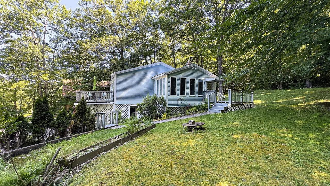 This Lakefront Maine Home Costs Less Than You’d Think – Full Tour of a Hidden Gem!
