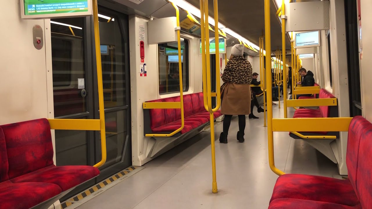 Metro Warszawa 2 Linia Przejazd Centrum Nauki Kopernik - Rondo Daszyńskiego 2020 | Schody Ruchome