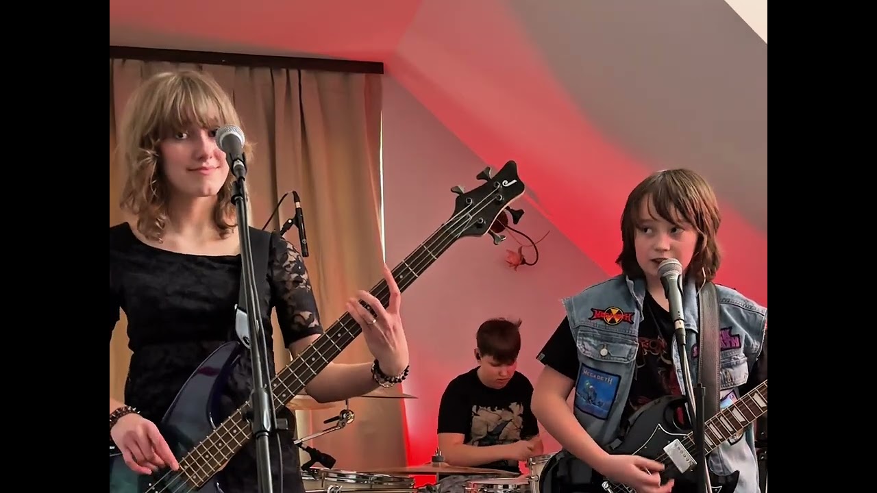 AC/DC &ndash; Thunderstruck (Cover) | ADHD &ndash; LIVE z pr&oacute;by ⚡