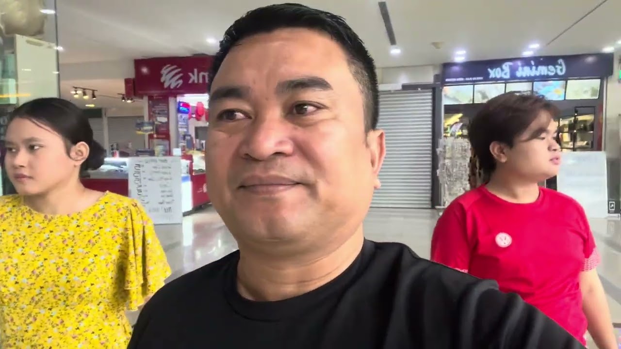 Pergi ke Kuching Sentral Dan Boulevard Cari Jersy Kuching City..