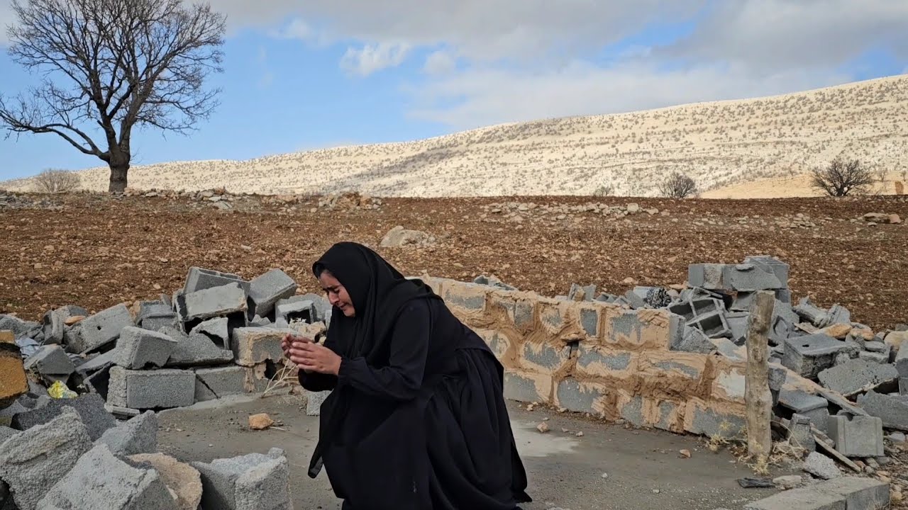 Zeinab's tears next to the agricultural fields 💔🌾Does that woman know the lawyer?