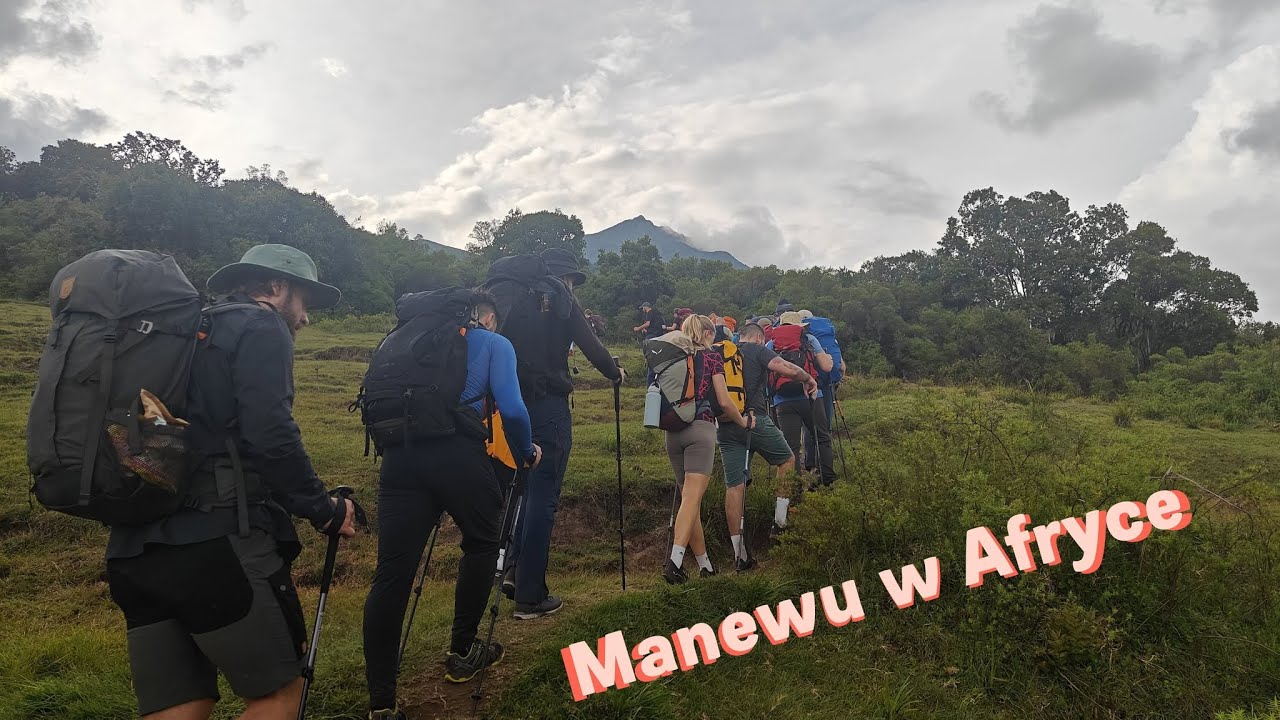 Manewu w Afryce, odcinek 2.: Hej, ku Górom Meru!