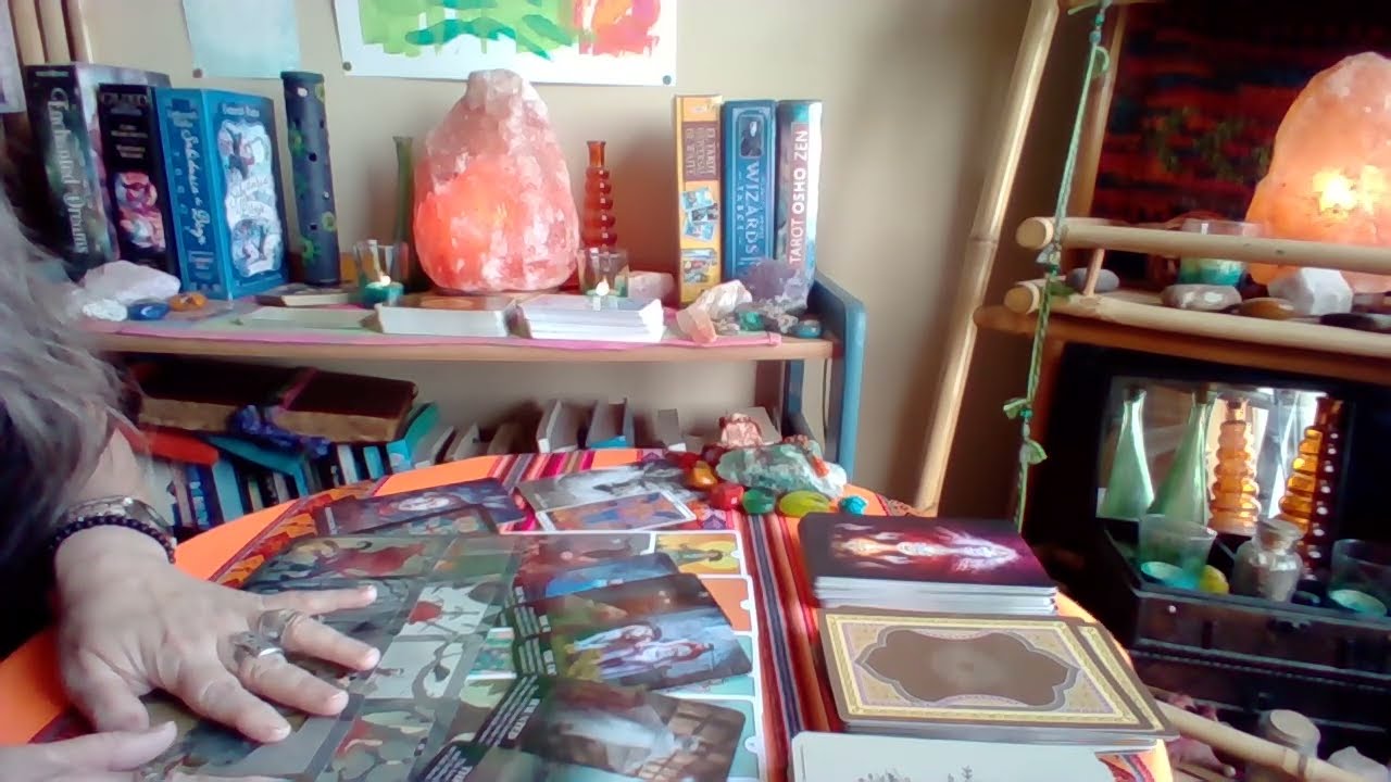 SAGITARIO!!  Deja a un lado su ego, se mueve por el amor que siente! Quiere recuperar lo que perdi&oacute;!