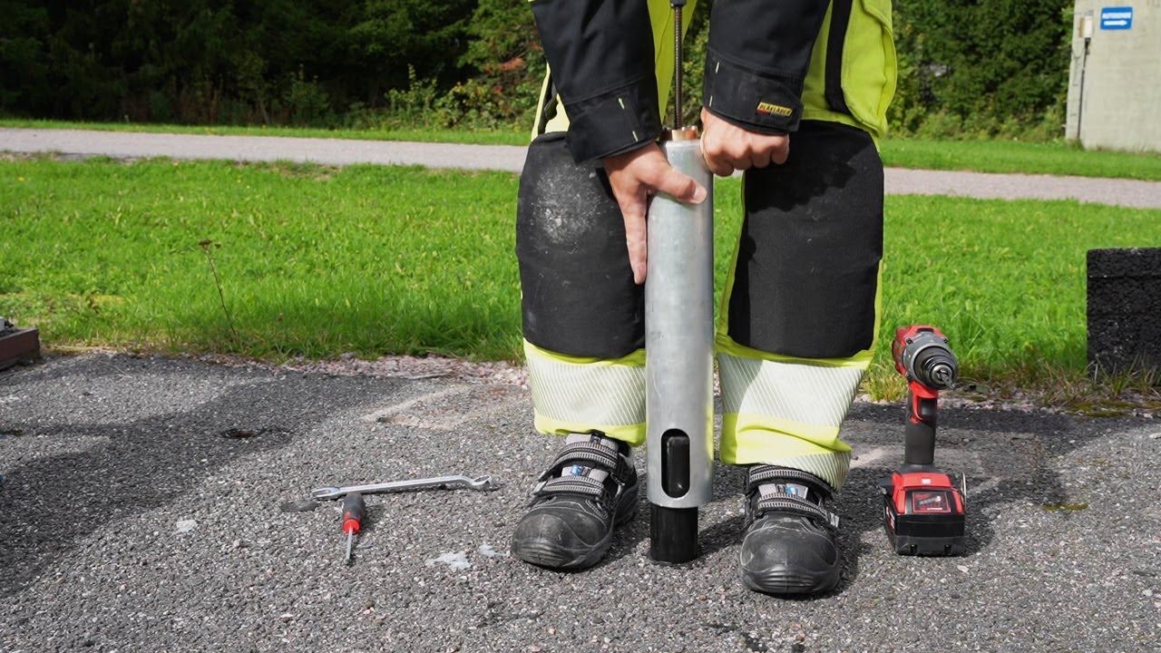 Vaisala GroundCast - Removing Device