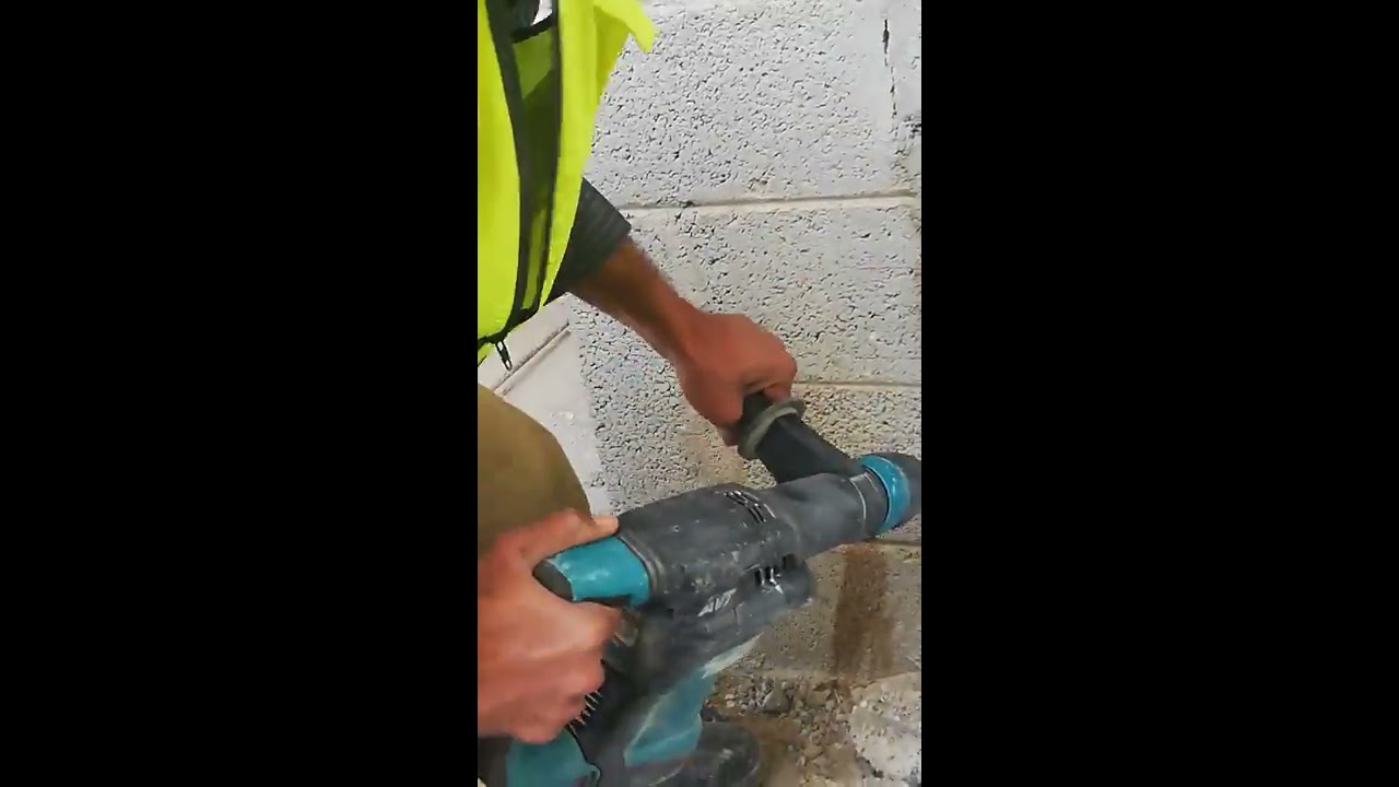Makita HM0871C VS Hilti TE500