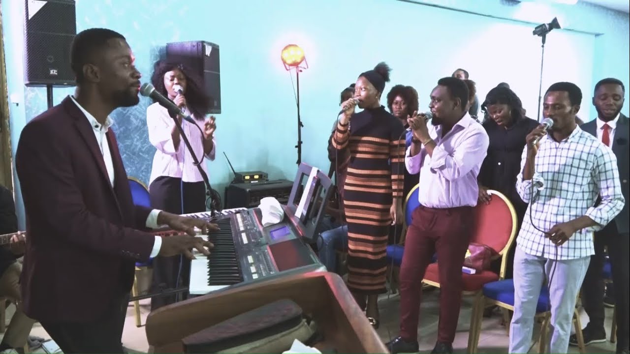 TU ES SAINT MOISE KIVI @MAAJABUGOSPEL @maajabugospelprod3963 @VEVO @USATODAY @FRANCE24