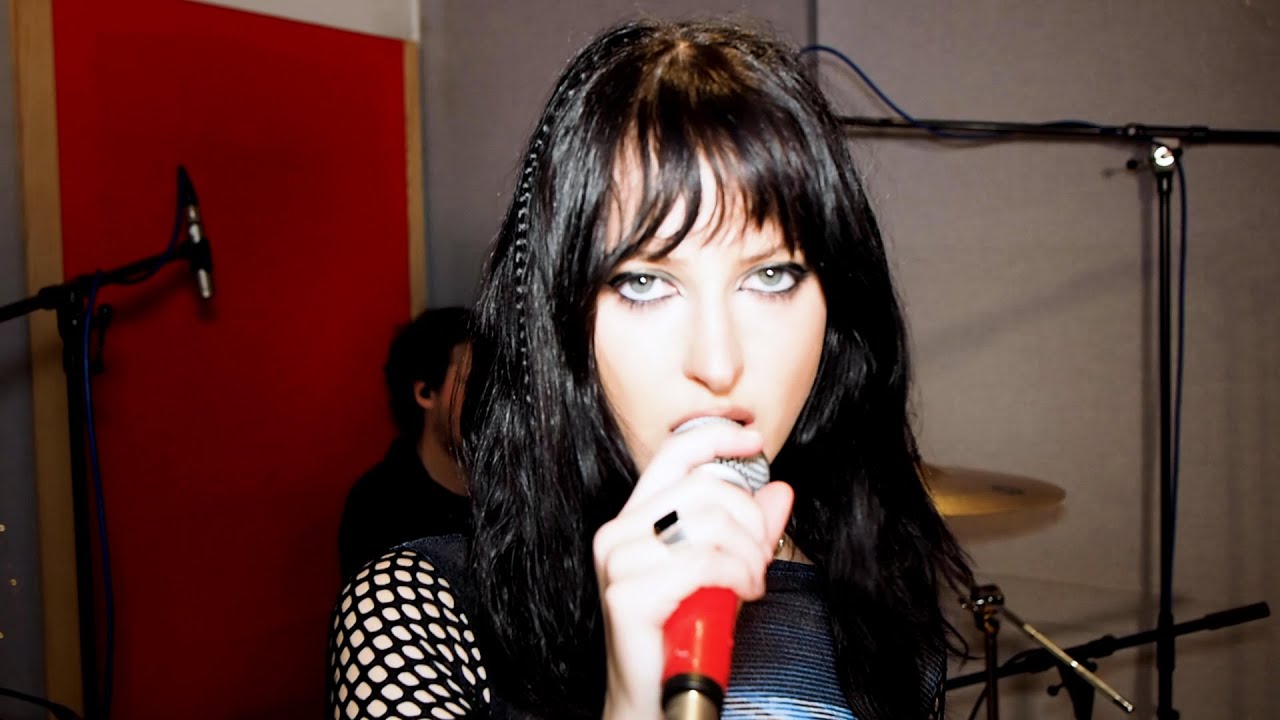 Tally Spear - alone again (Live at Abbey Road Studios)