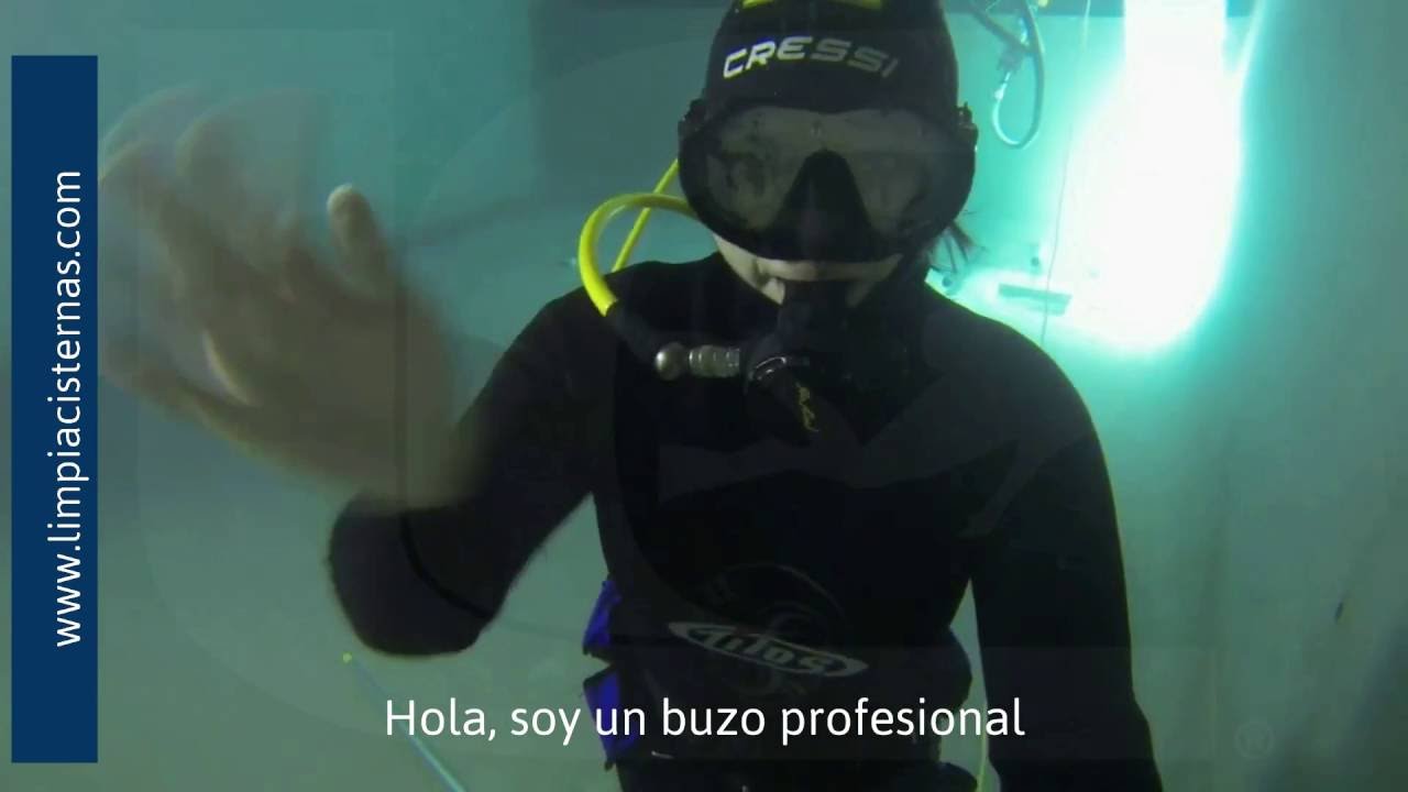 Limpieza de cisternas por buceo | Buzo Profesional | limpiacisternas.com