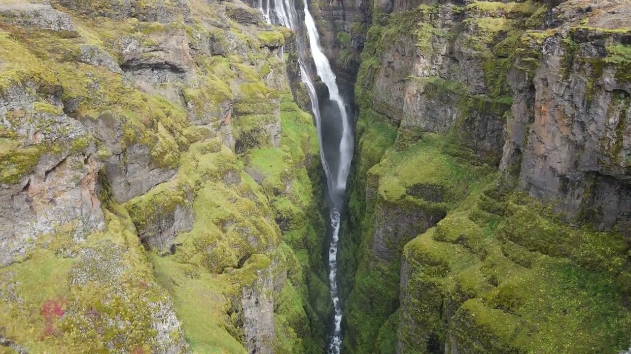 Glymur canyon - flying upstream