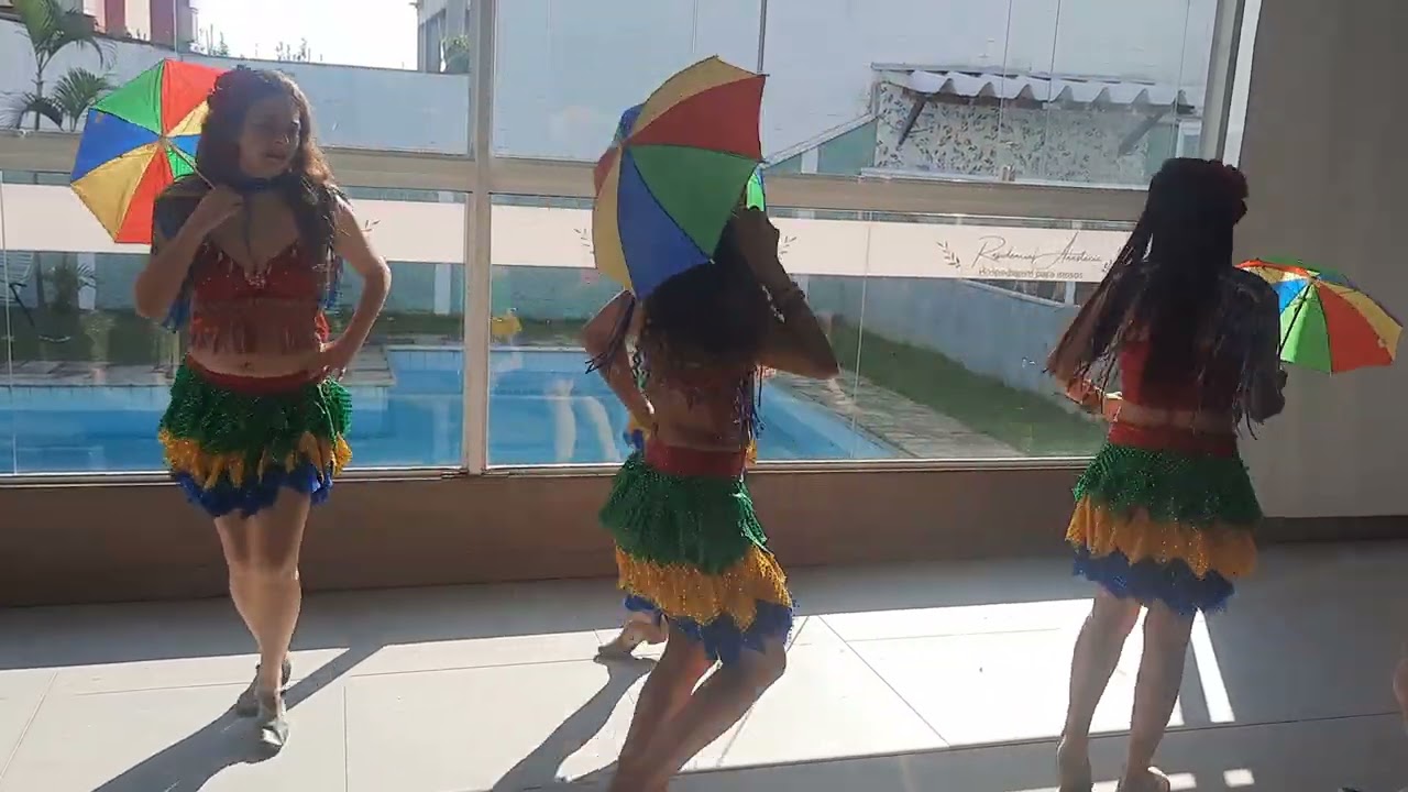 FREVO COM DANÇA DO VENTRE