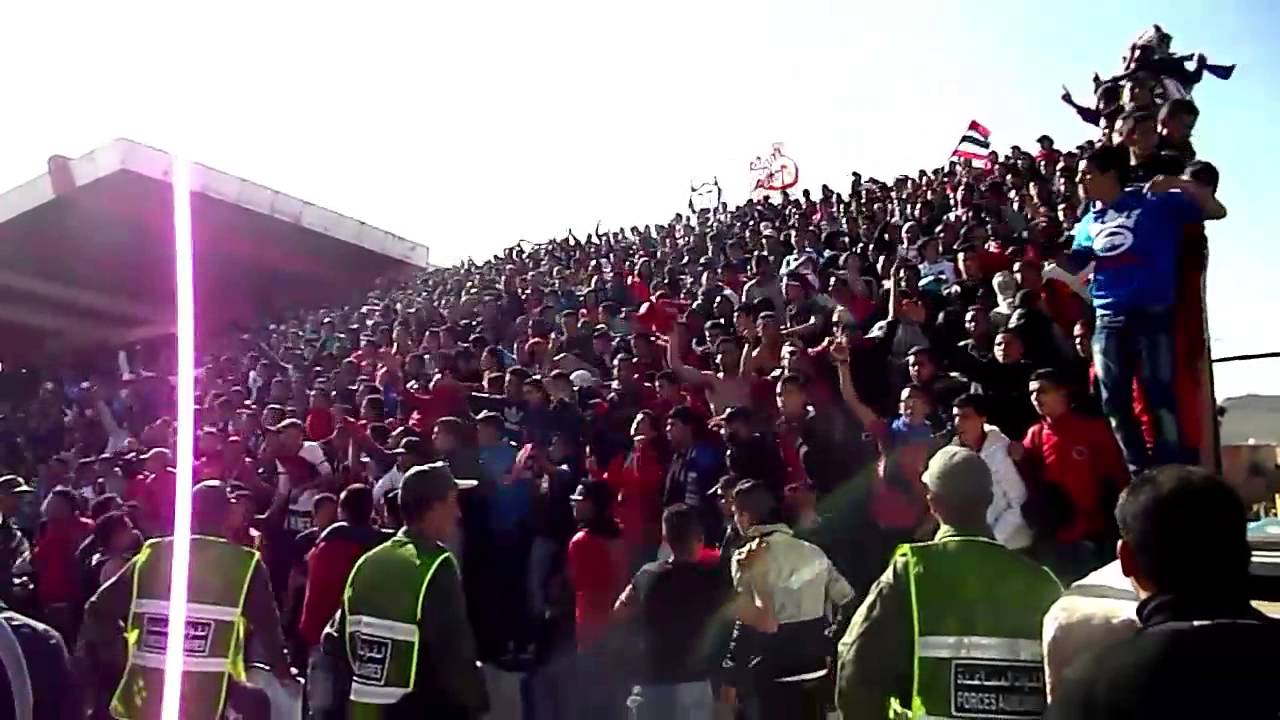 DÉPLACEMENT & AMBIANCE ULTRAS RED MEN [ CAK 0-0 CODM ] J:17 Botola 2 ( 2013/2014 )
