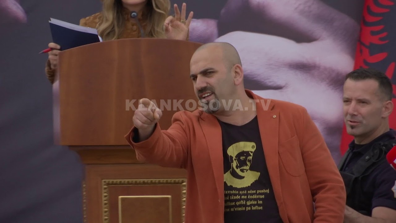 Ky është momenti kur Shefqet Kabashi përplaset me zyrtarët e burgut në Dubravë - Klan Kosova