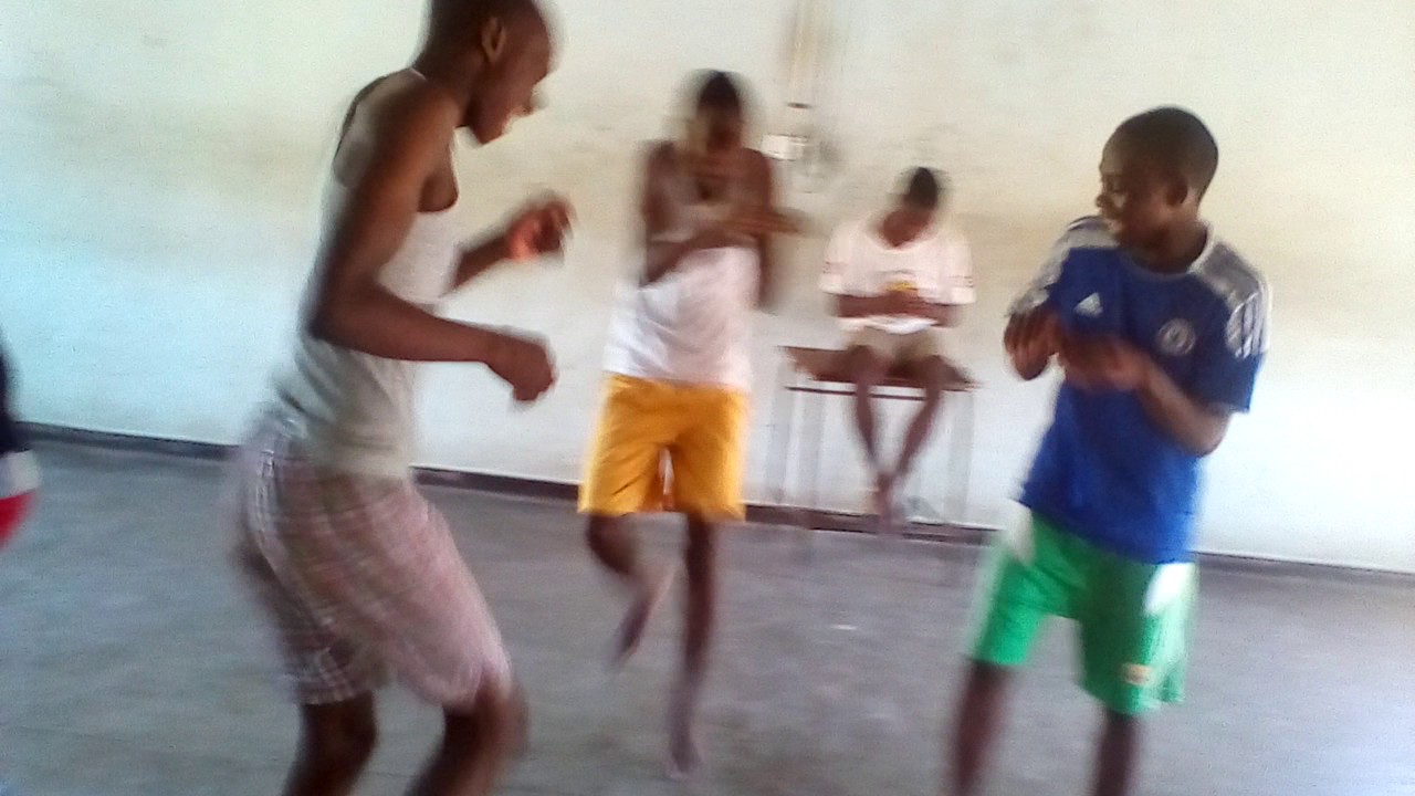Upper 6 boys Lundi dancing 2017