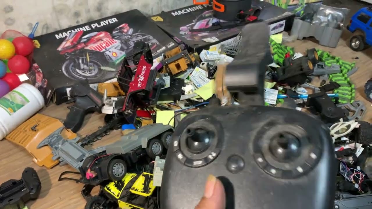 How to make awesome ideas from scrap / breaking and opening toys 