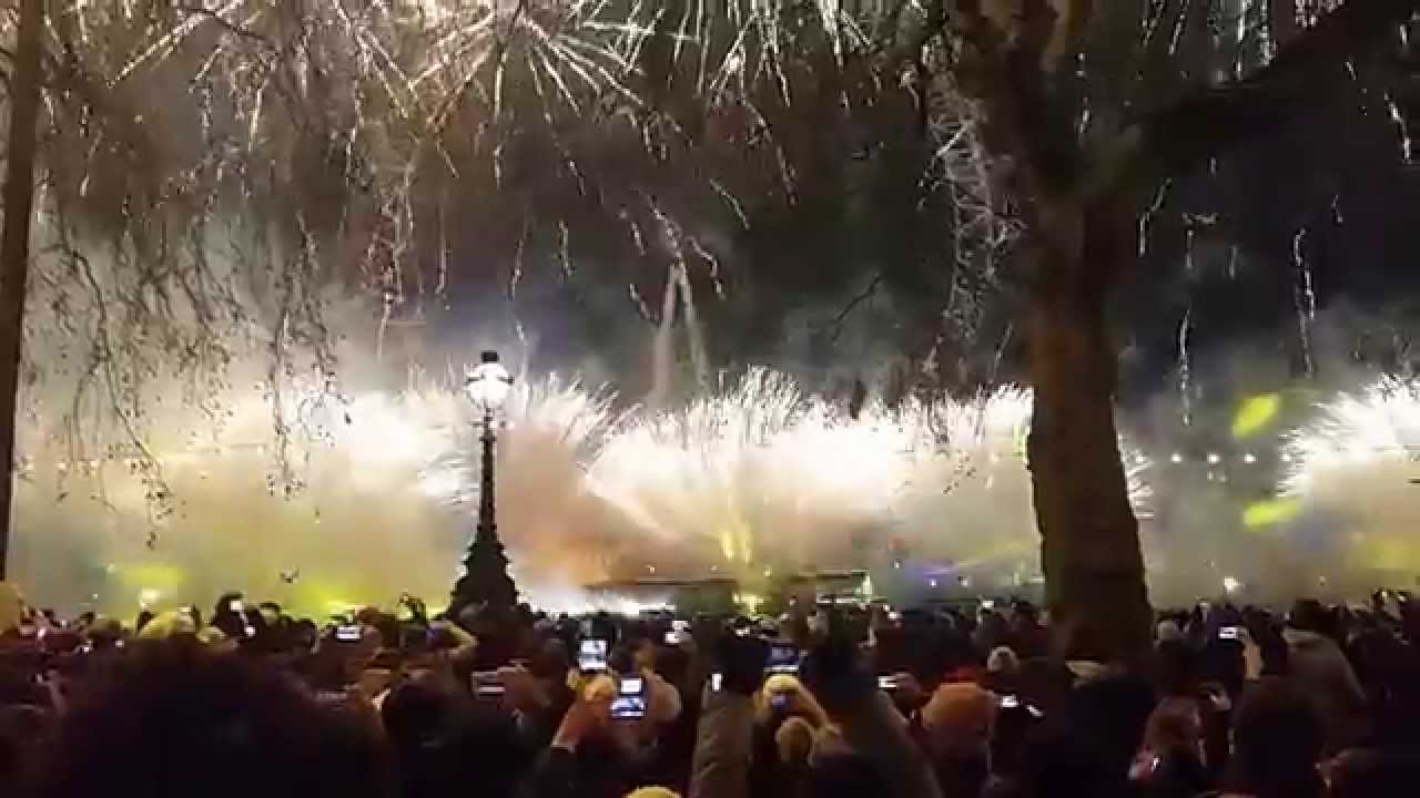 London 2014 2015 New Year Fireworks LIVE show