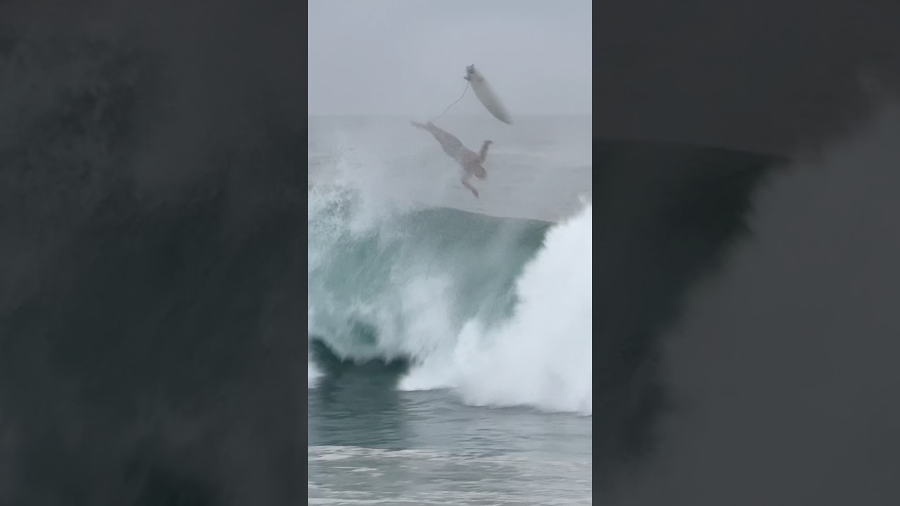 Newport Beach Hurricane Swell Firing Today - Big Wave Surfing🌊🌊🌊🌊🏄&zwj;♂️
