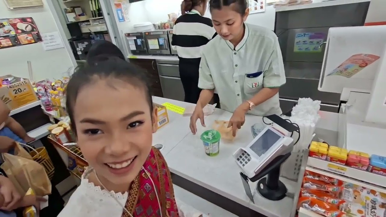 แวะตรวจกิจการก่อนไปร่วมแสดงความยินดีกับอาเทพของน้องธิดาลาว #ธิดาลาวศรีวิไล 