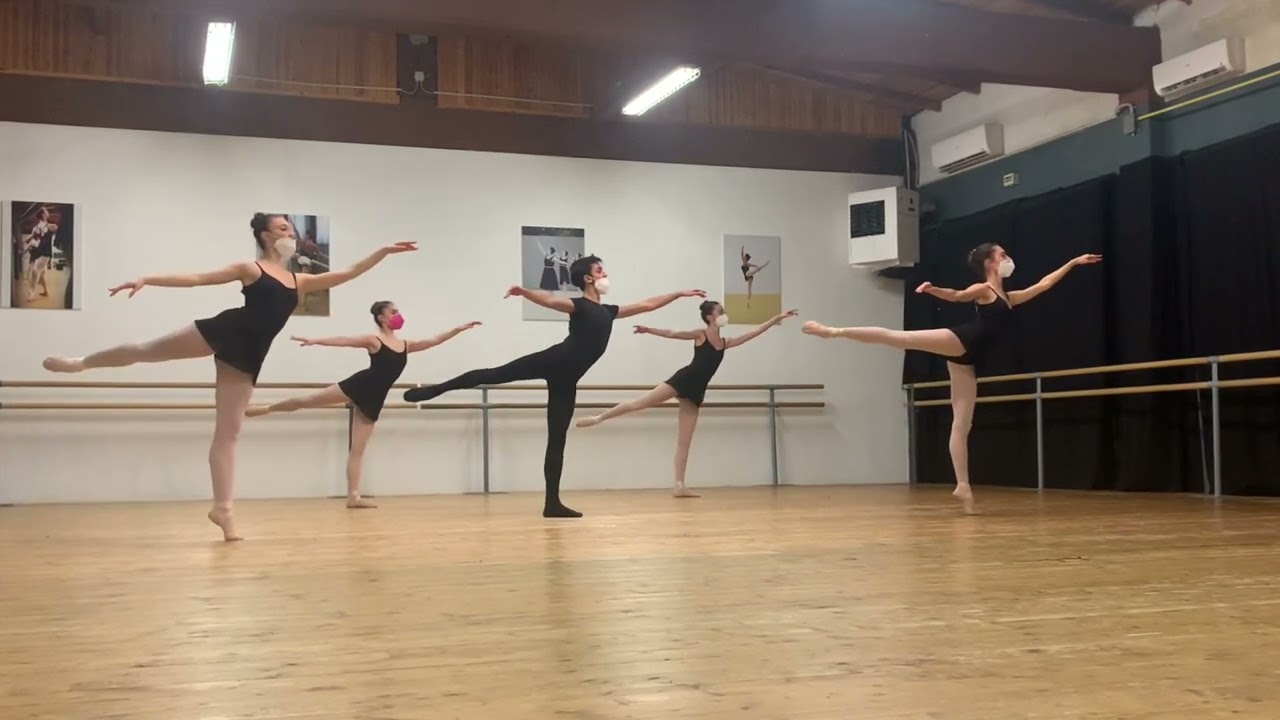 Elena De Laurentiis - Ballet Class