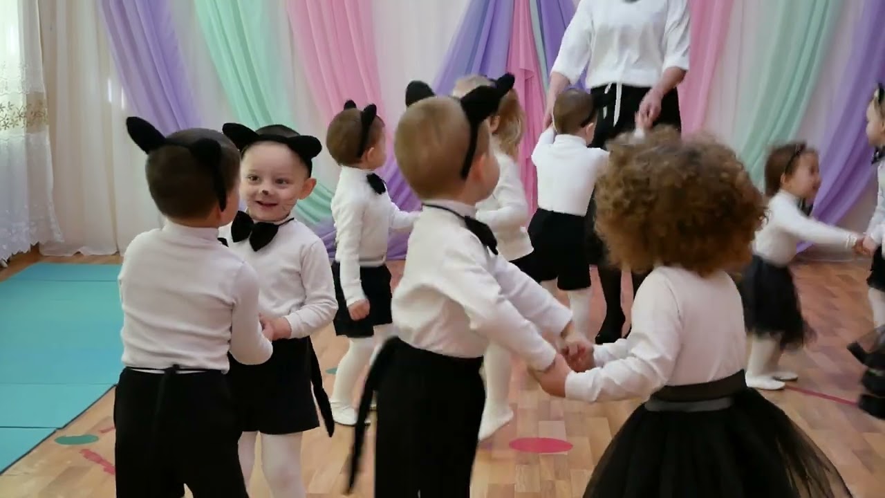 Ромашка свято весни