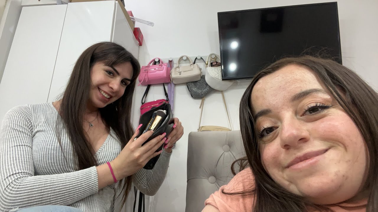 Nos maquillamos con mel celeste
