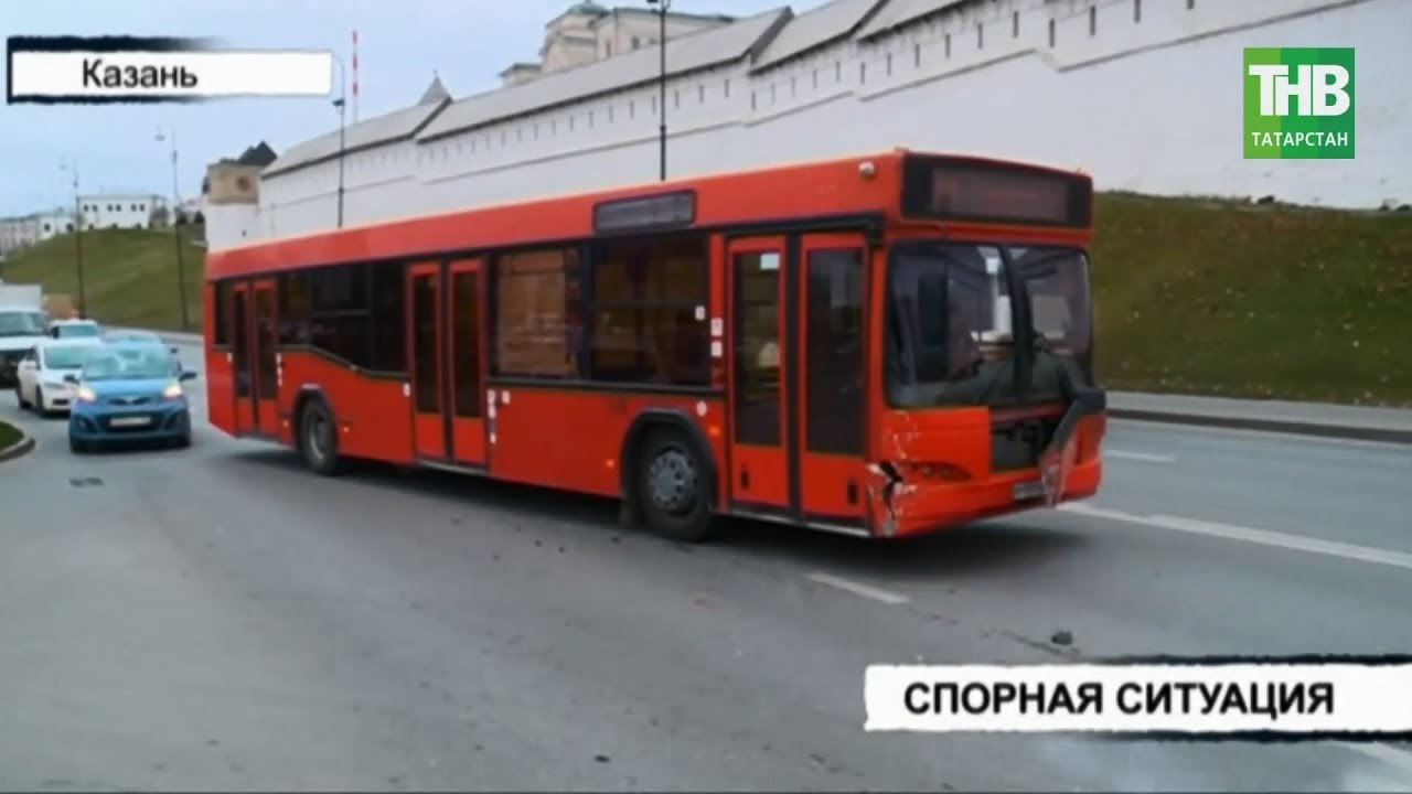 Спорная ситуация: на ул.Батурина автобус 89-го маршрута столкнулся с кроссовером 