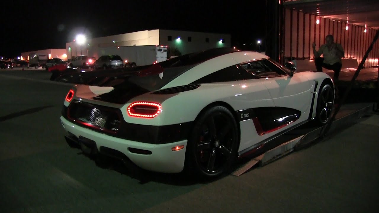 Loading up the Koenigsegg One:1 The World's First Megacar