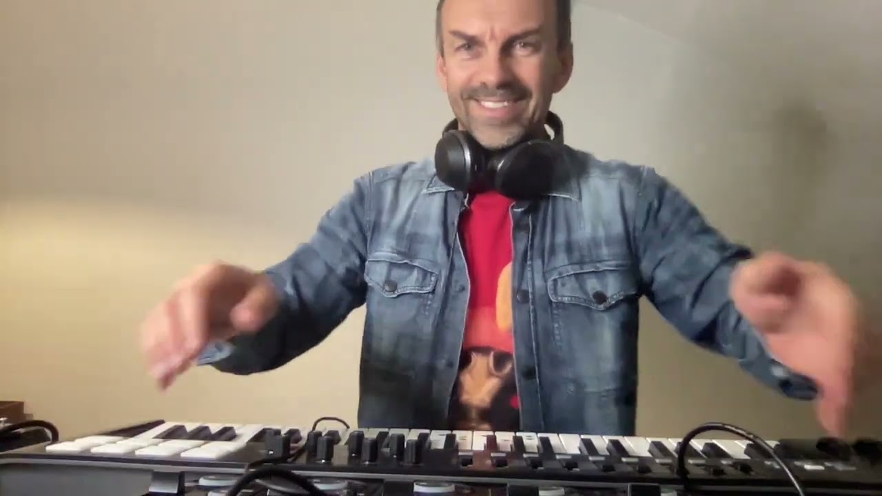 Tuto 1 how to connect Loopstation boss RC505 with piano MIDI controller