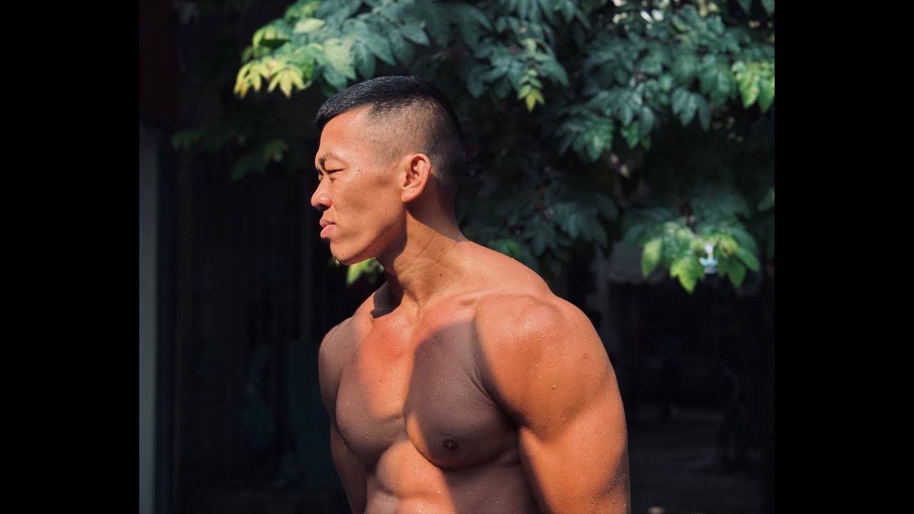 Ngoài lề: Sụp mí…