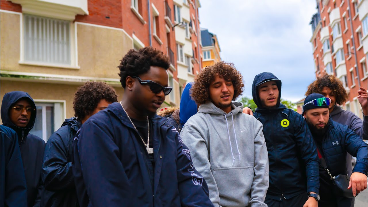Mougli - Calmement ft. @letopsothug  (Clip Officiel)