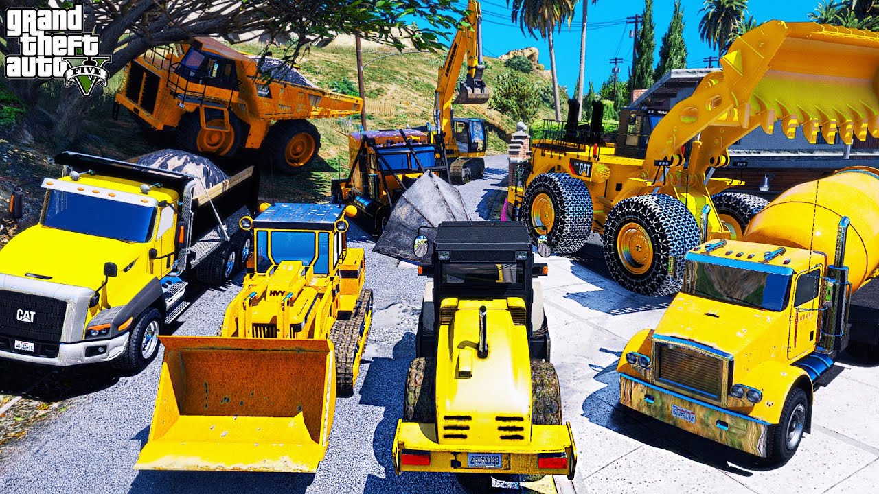 GTA 5 - Franklin Stealing CONSTRUCTION MASSIVE VEHICLES in GTA V!