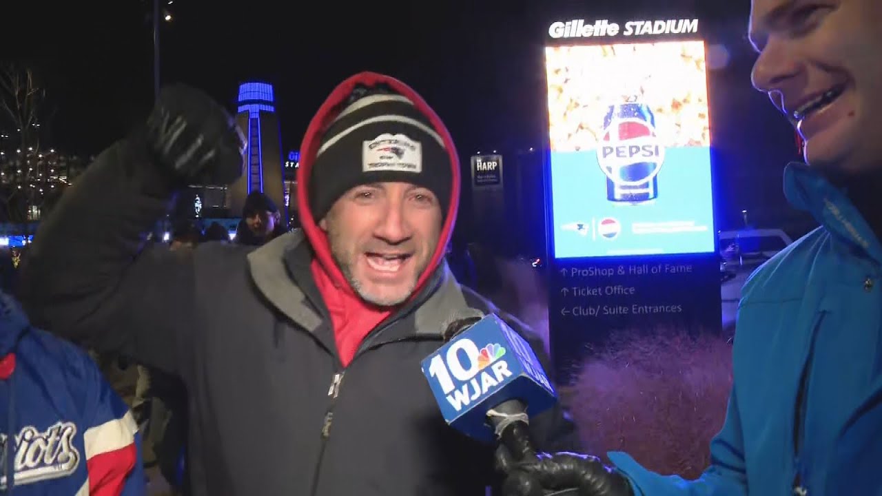 Patriots fans react after New England Patriots defeated Los Angeles Chargers