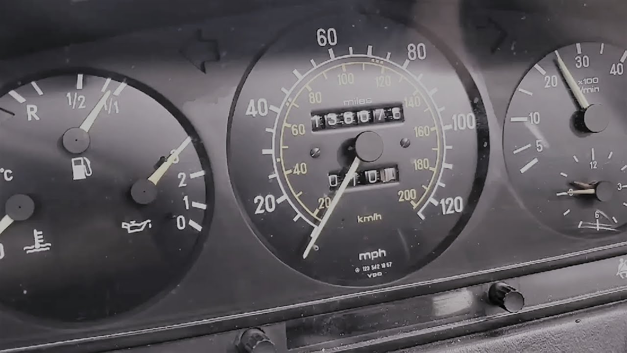Mercedes W123: Fixing that non-working or jumpy tachometer