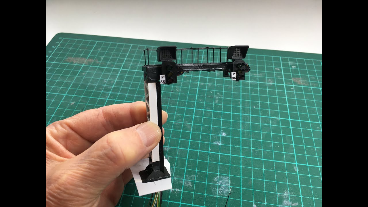 Perth South Model Railway #21, Building the Cantilever Signal