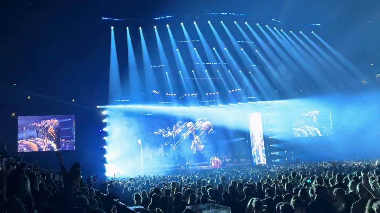 Raye - I Know You‘re Hurting | Live | Köln 2026