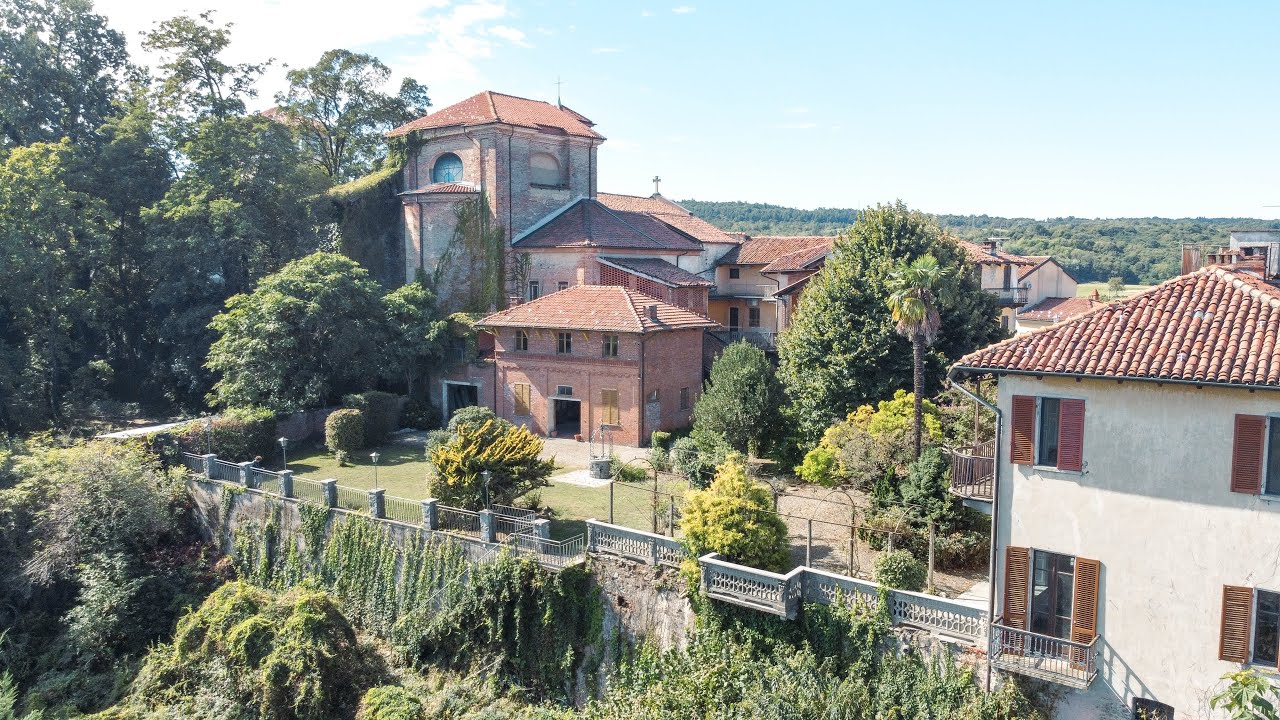 CASA DI CORTE A MERCENASCO - GRUPPO IMMOBILIARE BOTTO