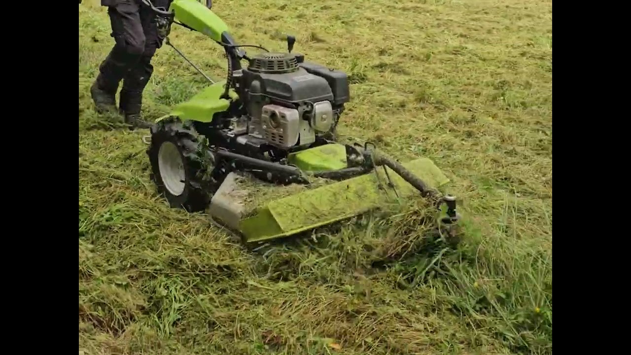 GRILLO CL75 CUTTING SMALL BANKS AND LONG GRASS