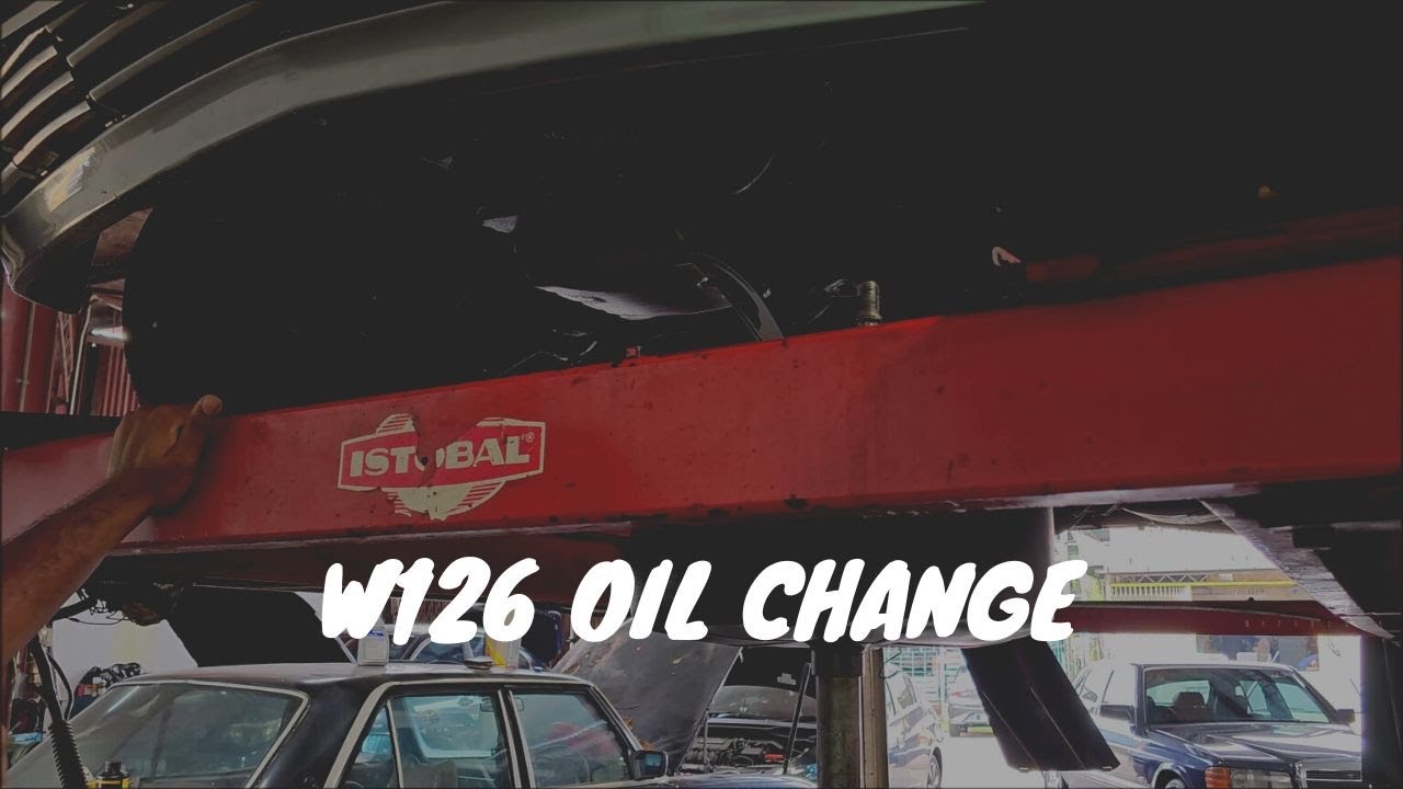 MERCEDES BENZ W126 300 SE OIL CHANGE /HOW TO DO AN OIL CHANGE .