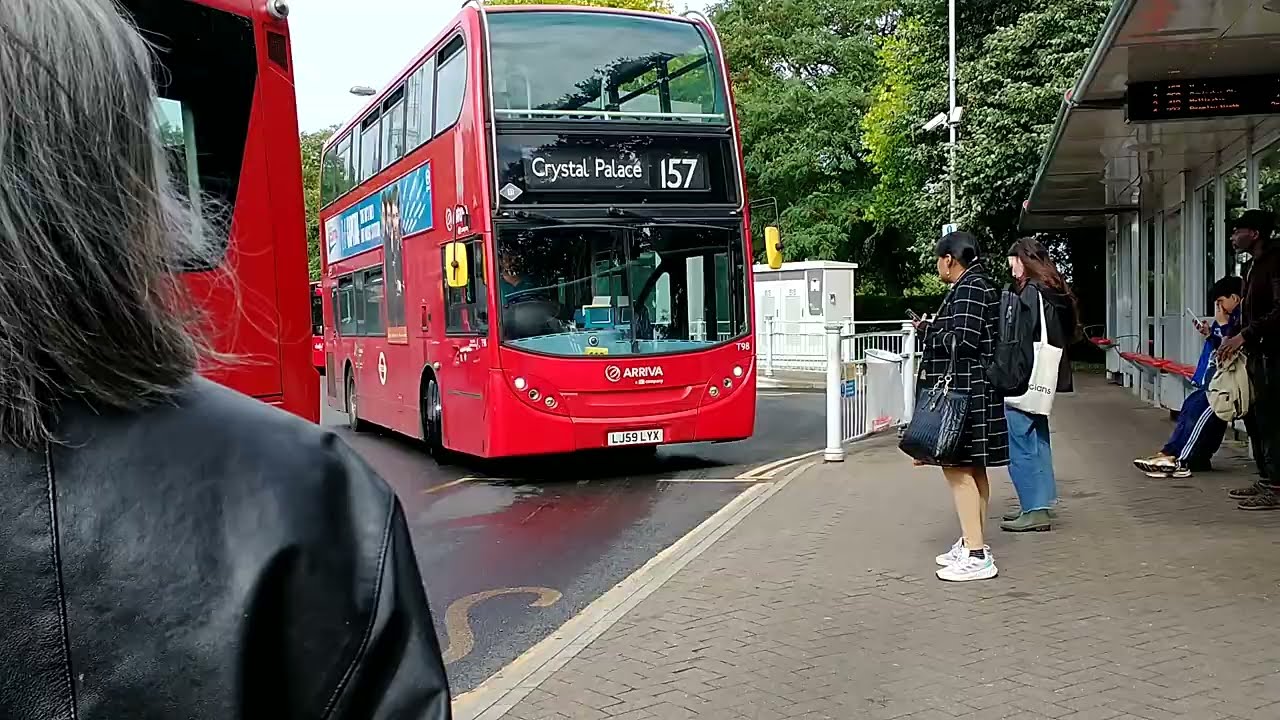 Arriva London T98 on bus route 157