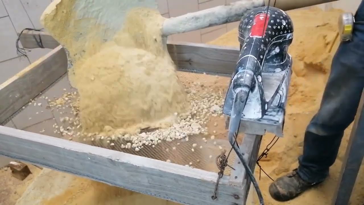 zaranda eléctrica y regla para enlucir eléctrica hechas en la obra