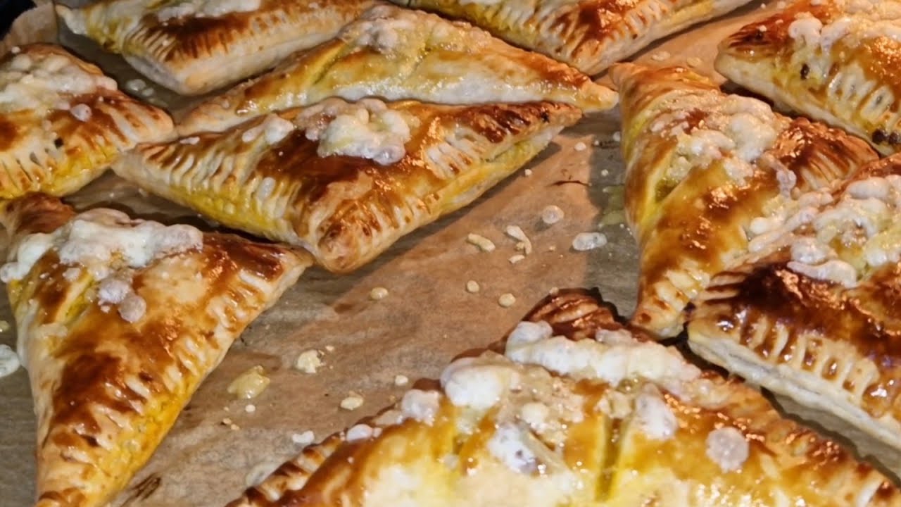 gevulde bladerdeeg met gehakt en aardappelen  👌👌👌👌