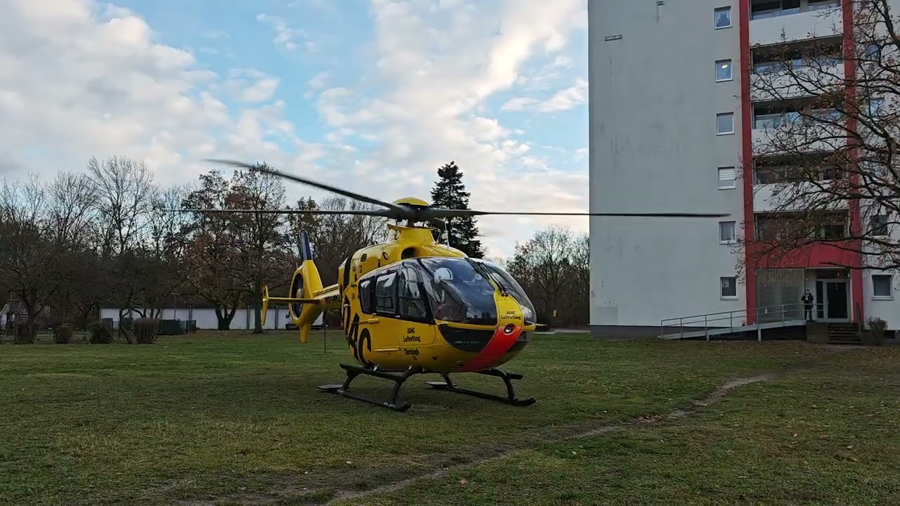 EC135 ADAC Luftrettung Christoph 31 Berlin Spandau D-HDEC