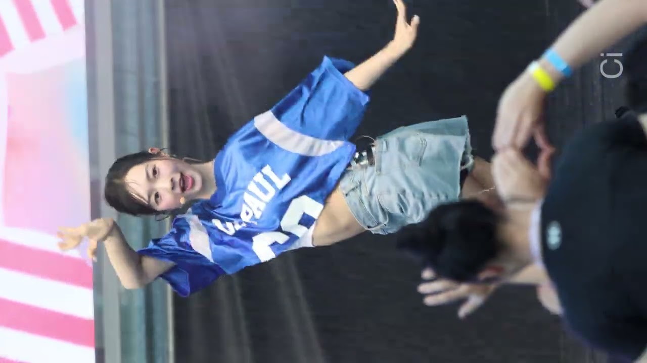250815 트리플에스(tripleS)김수민(Kim SooMin) - Non Scale (파이널붐 워터페스티벌)